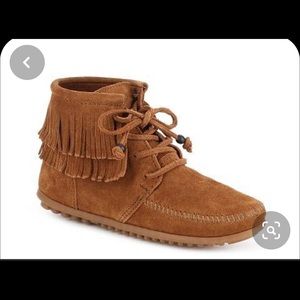 💜Minnetonka Lena ankle boots